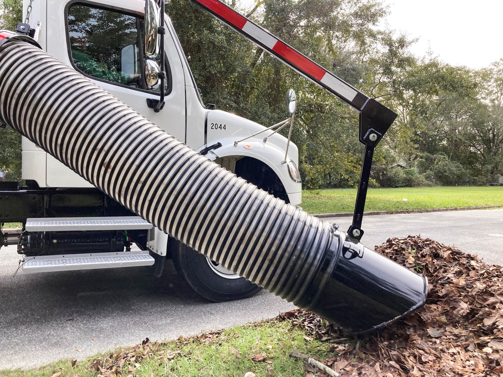 City of Valdosta Public Works Department Purchases New Leaf Vacuum